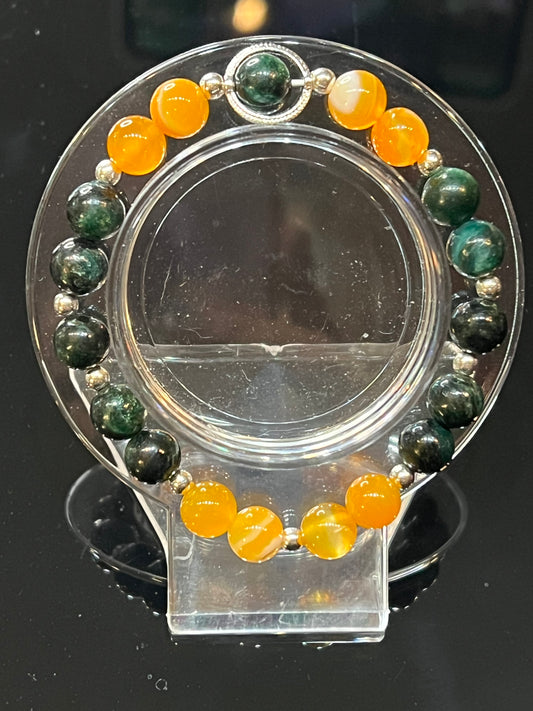 Emerald and orange agate bracelet ￼￼